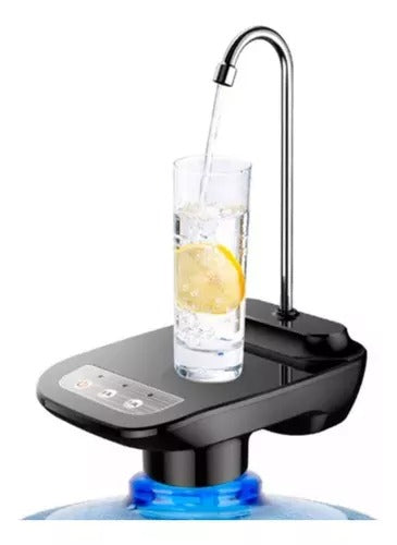 AquaSplash- Dispensador automático de agua con base